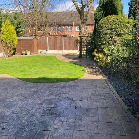 度假居 Spacious Five-bedroom House Close To Centre - Orchid House 约克