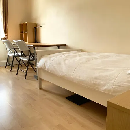 펜션 Spacious Five-bedroom House Close To Centre - Orchid House *